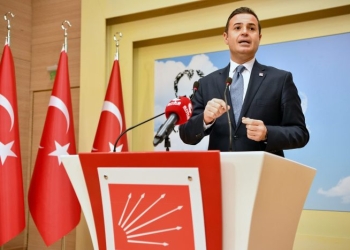 Cumhuriyet Halk Partisi Genel Başkan Yardımcısı Ahmet Akın, CHP Genel Merkezi’nde basın toplantısı düzenledi.