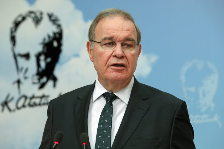 Cumhuriyet Halk Partisi Genel Başkan Yardımcısı ve Parti Sözcüsü Faik Öztrak, MYK gündemini kamuoyu ile paylaştı.