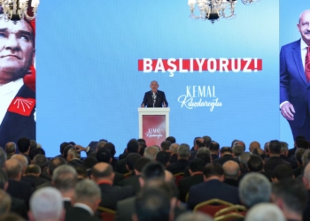 CHP GENEL BASKANI KEMAL KILICDAROGLU CHP'LI BELEDIYE BASKANLARI ILE BIR ARAYA GELDI. FOTO-ANKARA-DHA