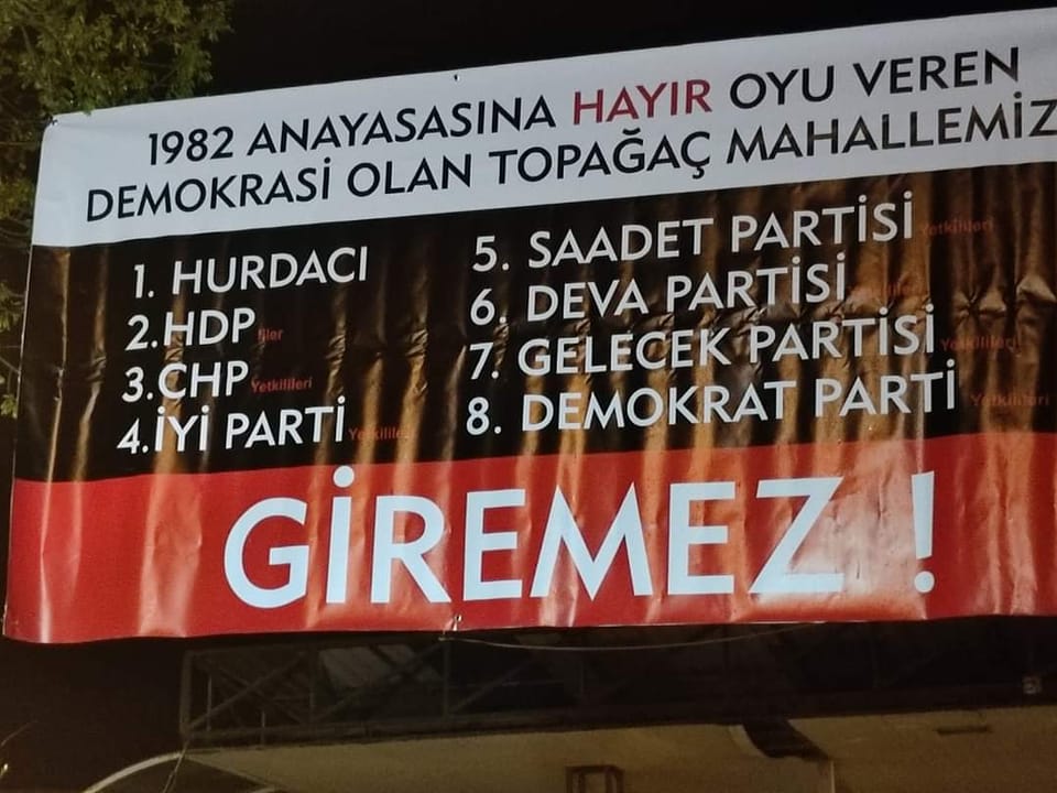 Sakarya'da “Millet İttifakı giremez” pankartı: 6 partiden suç duyurusu |  Gazete Pencere