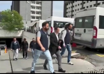 İSTANBUL’DA SEÇİM ÖNCESİNDE VE SEÇİM SÜRECİNDE SOSYAL MEDYADAN SUÇ İÇERİKLİ PAYLAŞIM YAPTIKLARI BELİRLENEN HÜSEYİN D. VE ARDA A. POLİS EKİPLERİNCE GÖZALTINA ALINDI. ŞÜPHELİLERDEN ARDA A. ADLİ KONTROL ŞARTIYLA SERBEST KALIRKEN HÜSEYİN D. İSE YURTDIŞINA ÇIKIŞ YASAĞI KONULARAK ADLİ KONTROL ŞARTIYLA SERBEST BIRAKILDI. (FOTOĞRAF: DERYA EVREN KORKMAZ / İSTANBUL DHA )
