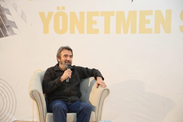 Yönetmen Demirkubuz'dan Netflix'e gönderme: Kimlerin filmini alacağını biliiyoruz - Gazete Pencere