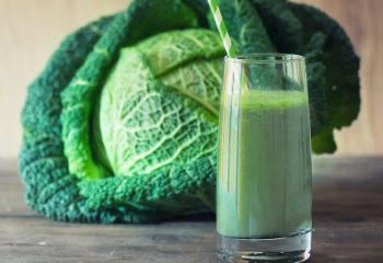 green-cabbage-juice-735×549-thumb-1-732×549